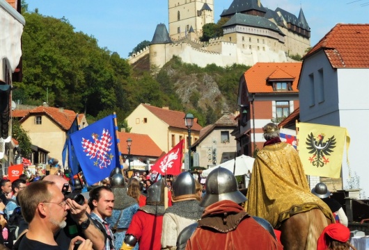 Festivals in der Tschechischen Republik: Burg Karlstein Weinlese und Festspiele