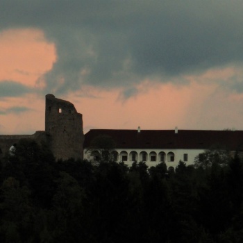 Burgen in der Tschechischen Republik: Brückenburg Velhartice