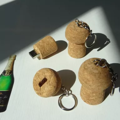 Bohemia Sekt Bottle: Magnet